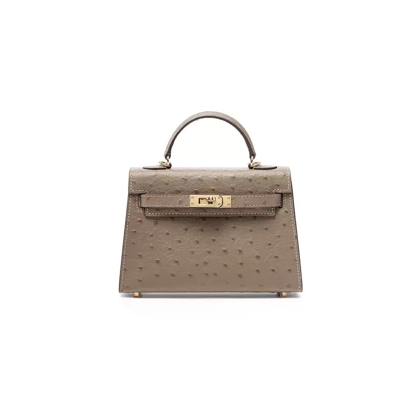 Hobo Bag vs Shoulder Bag: Which Everyday Shape Fits You