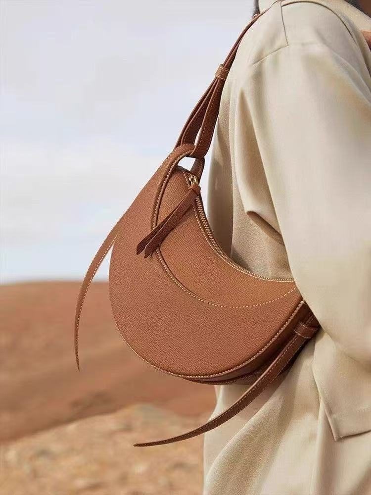 Crescent Saddle Shoulder Bag — Crossbody Bags handbag