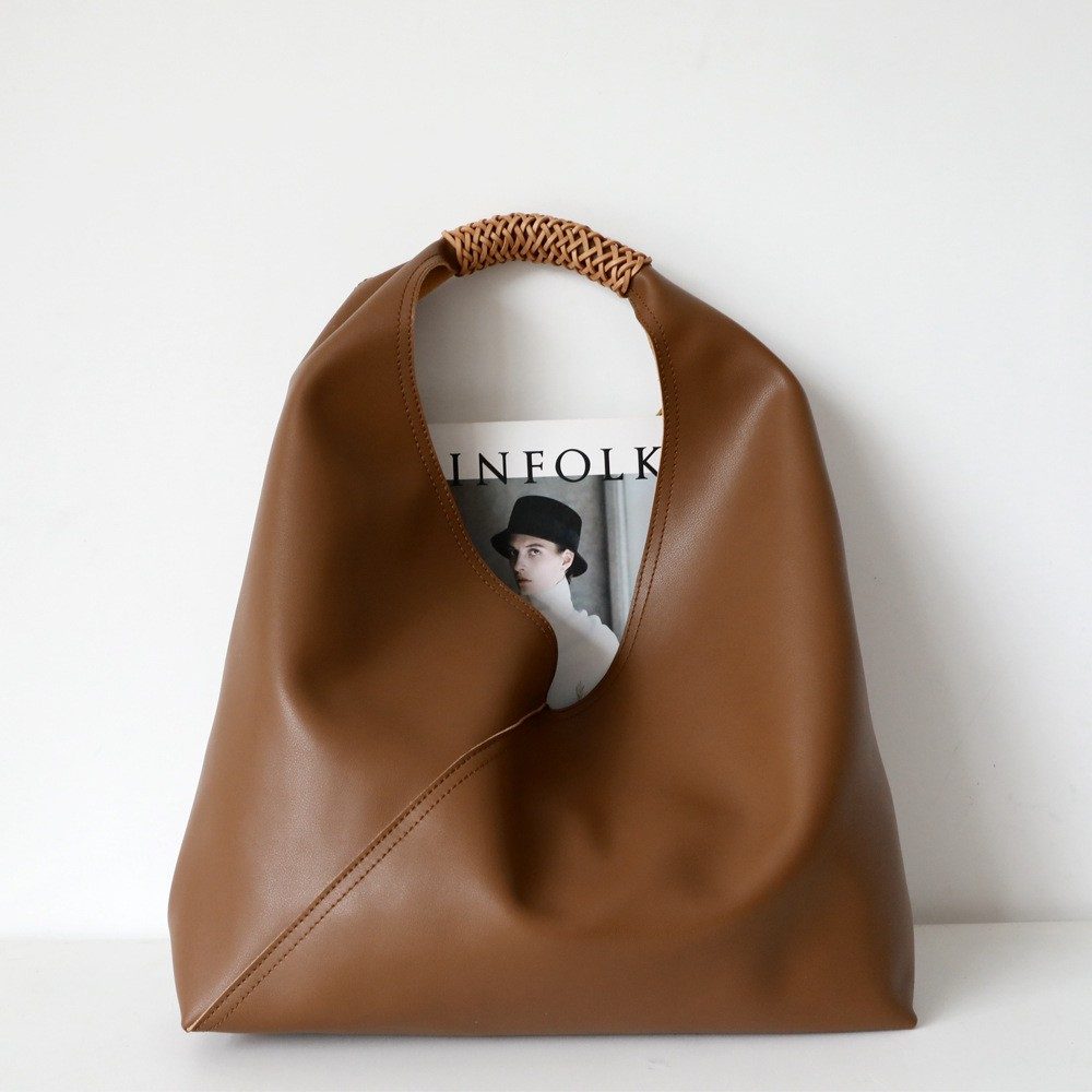Hollow Woven Bag in Beige — side angle