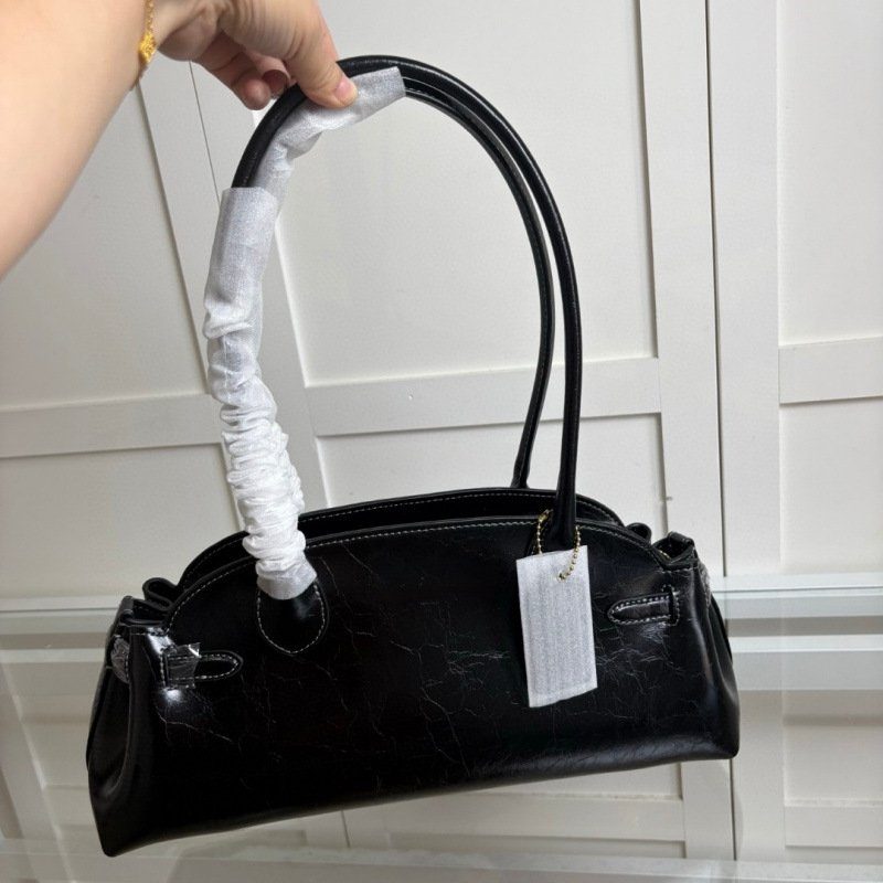 Underarm Baguette Tote Bag - Vintage Edition in Classic — color comparison