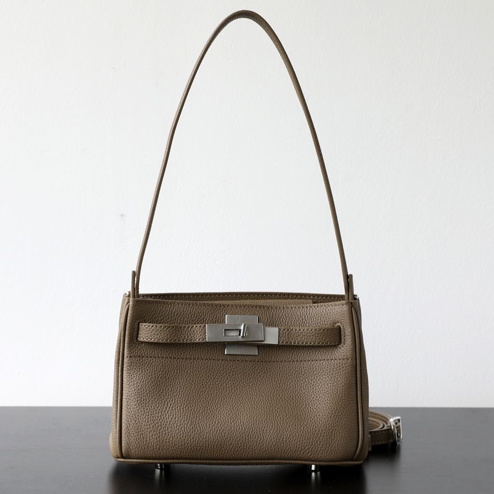 Underarm Kelly-Style Leather Crossbody Bag in Black — packaging
