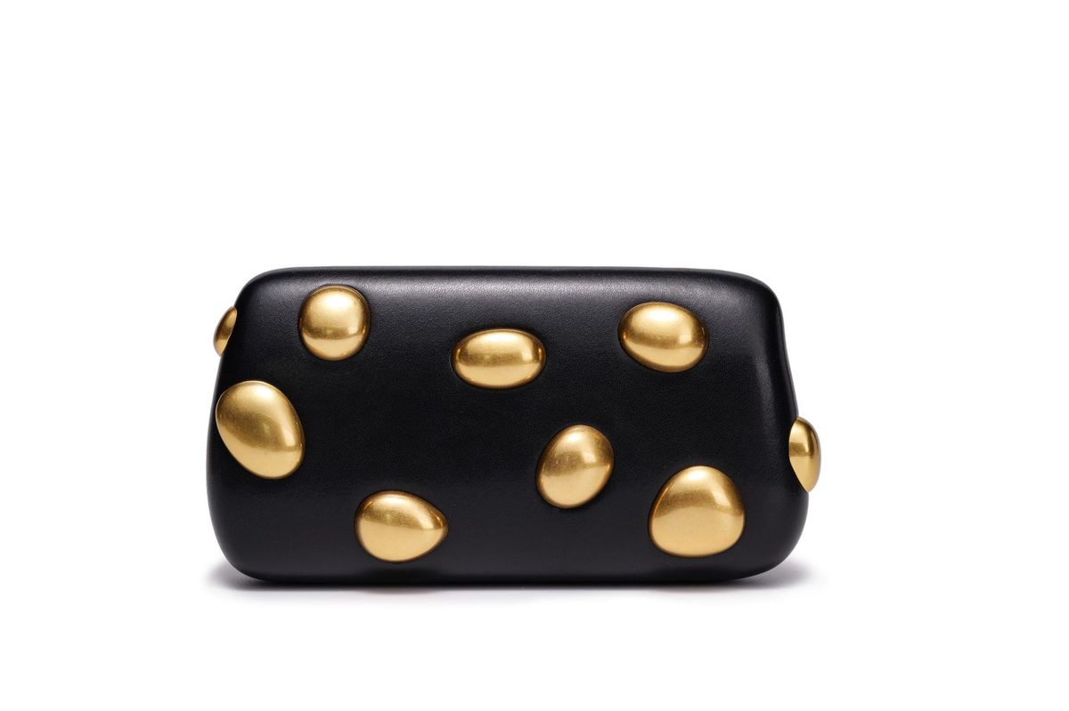 Vintage Underarm Crossbody Phone Bag in Black — styling photo