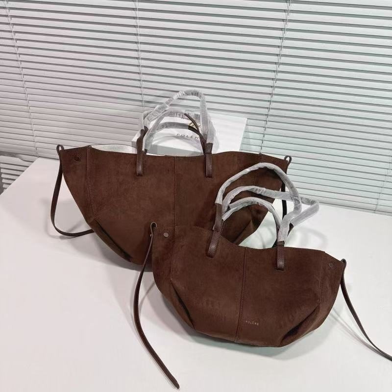 Wing Leather Tote Bag in Coffee — styling photo
