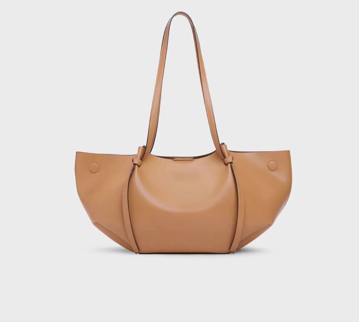 Wrinkled Leather Tote Bag in Dark Coffee — styling photo